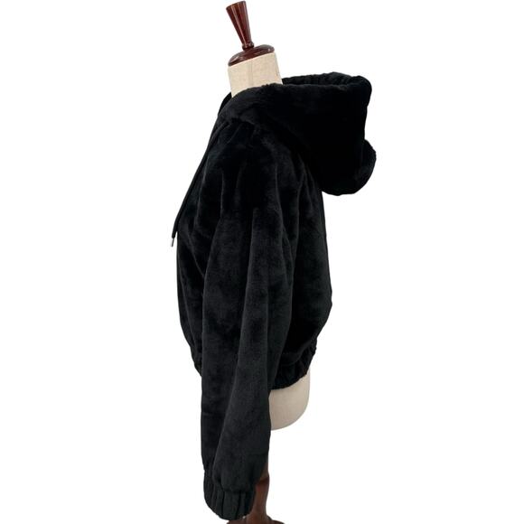 NEW Planet Heart Black Faux Fur Full Zip Jacket Size Large Hoodie Coat Soft Cozy - Picture 3 of 7